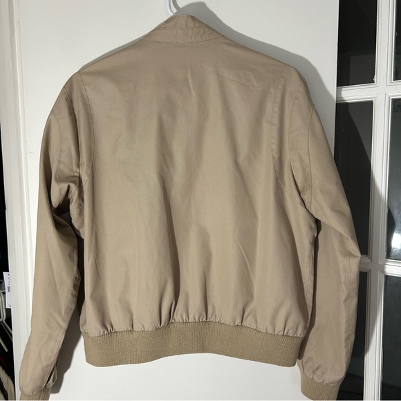 London Fog Tan Lightweight Jacket with Minimalist Design - Picture 3 of 8